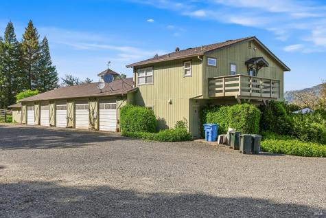 5520 W Soda Rock Lane Healdsburg CA 95448