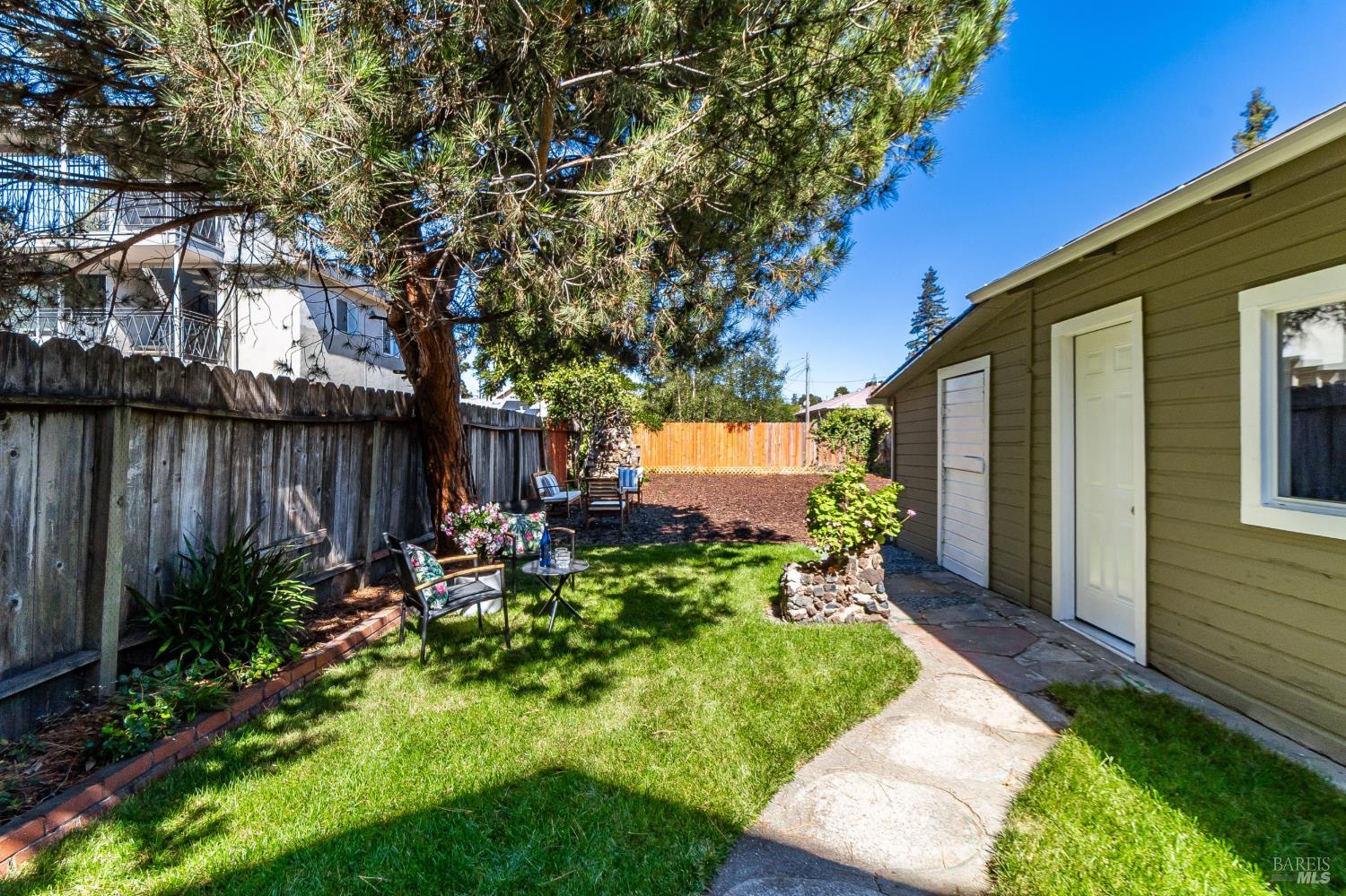 2625 High Street Oakland CA 94619