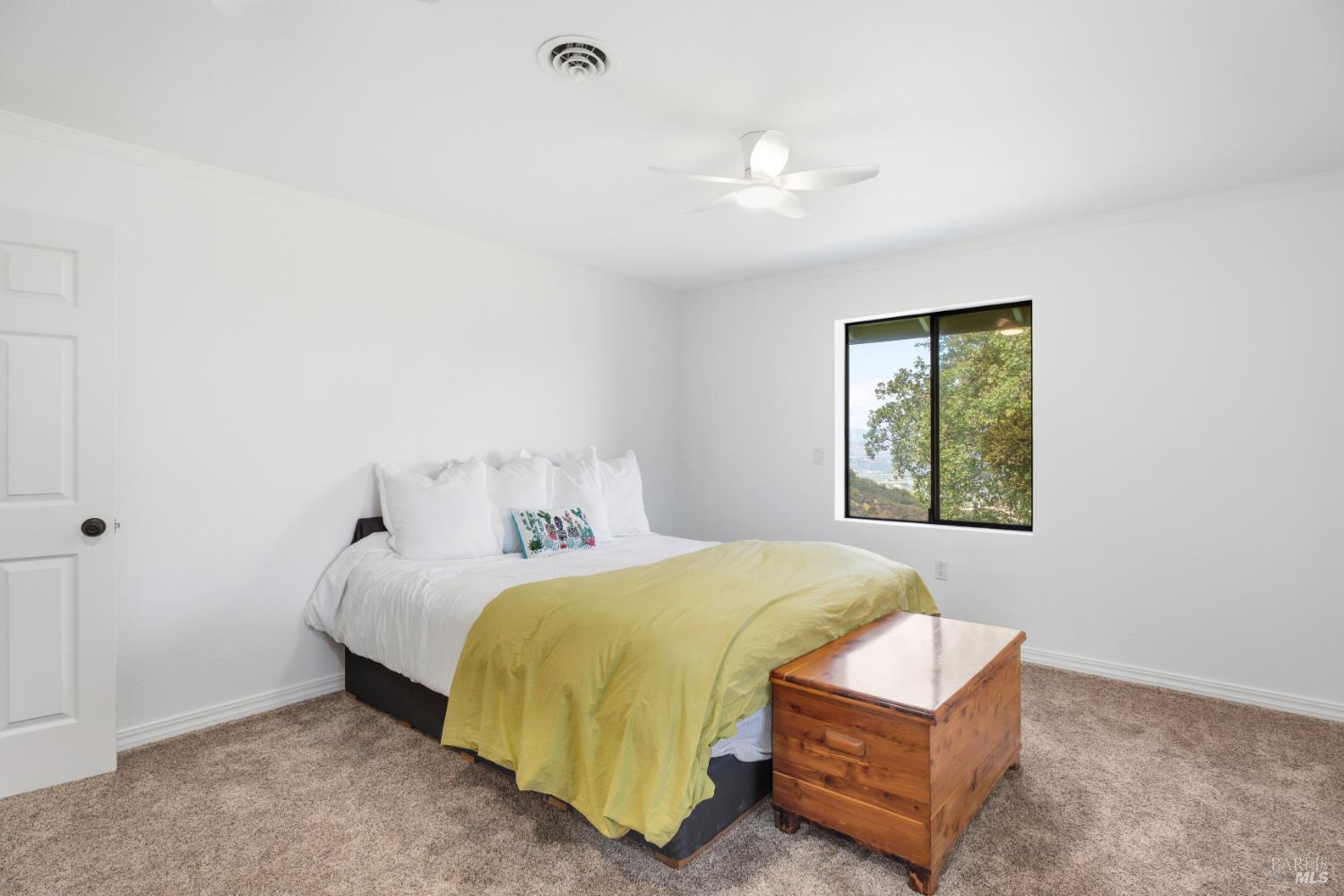 1455 Oak Knoll Road Ukiah CA 95482