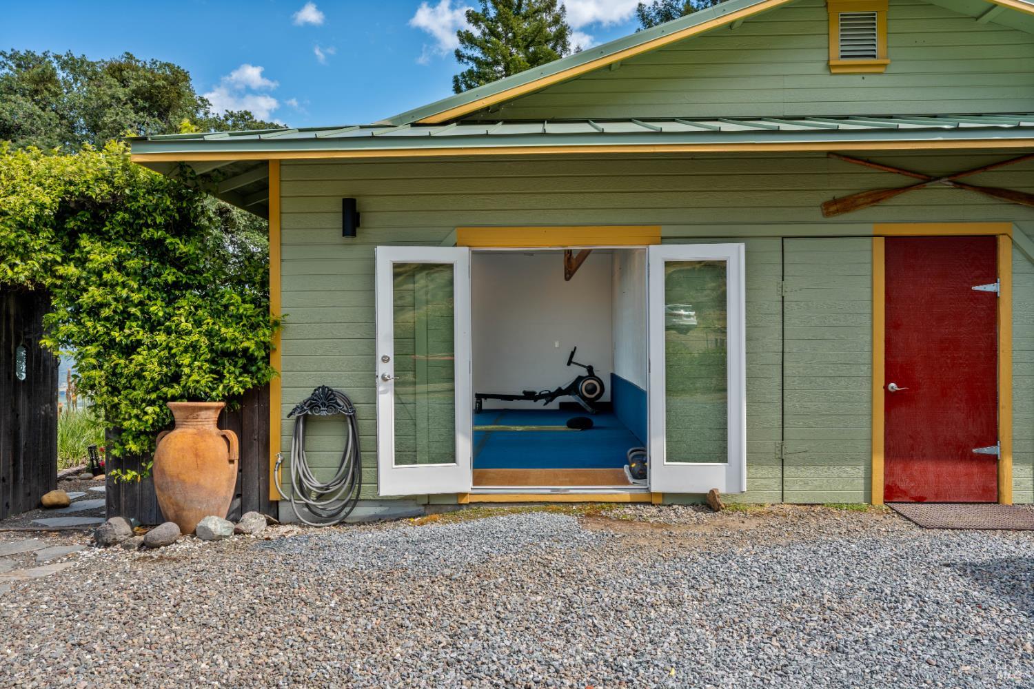 1455 Oak Knoll Road Ukiah CA 95482