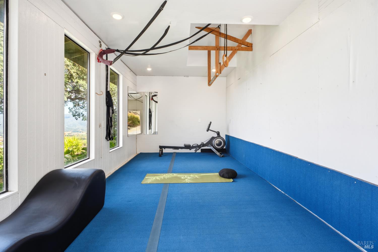 1455 Oak Knoll Road Ukiah CA 95482