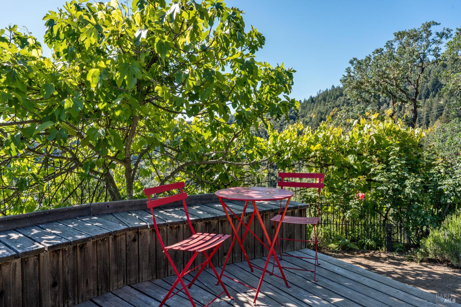 1455 Oak Knoll Road Ukiah CA 95482