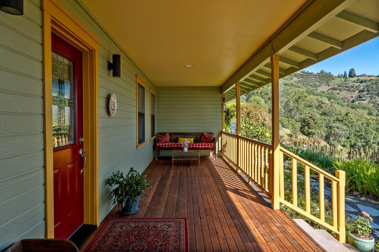 1455 Oak Knoll Road Ukiah CA 95482