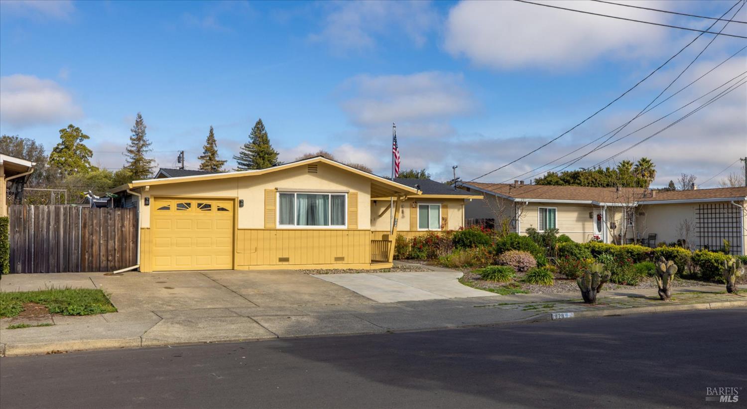 828 Laguna Street Napa CA 94558