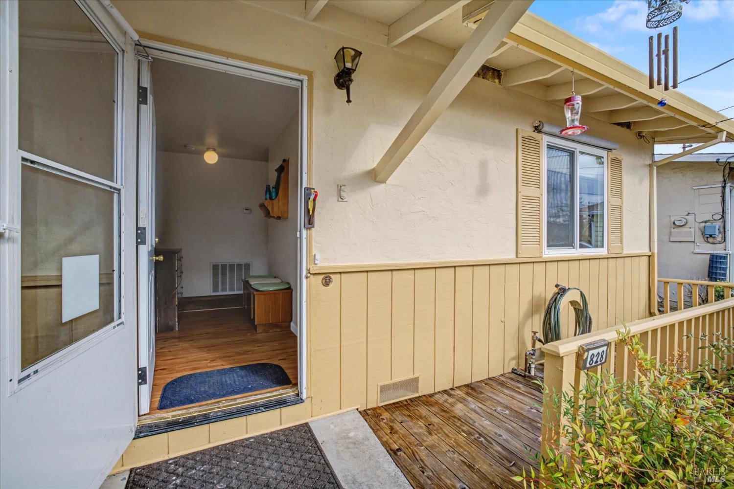 828 Laguna Street Napa CA 94558