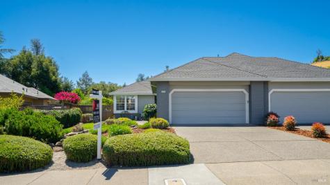 8190 Oakmont Drive Santa Rosa CA 95409