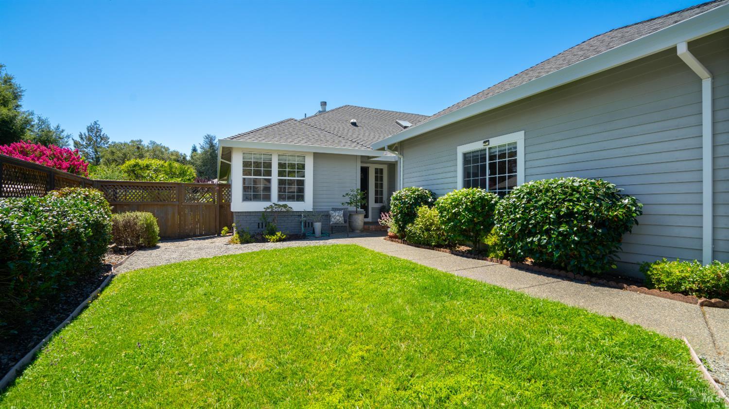 8190 Oakmont Drive Santa Rosa CA 95409