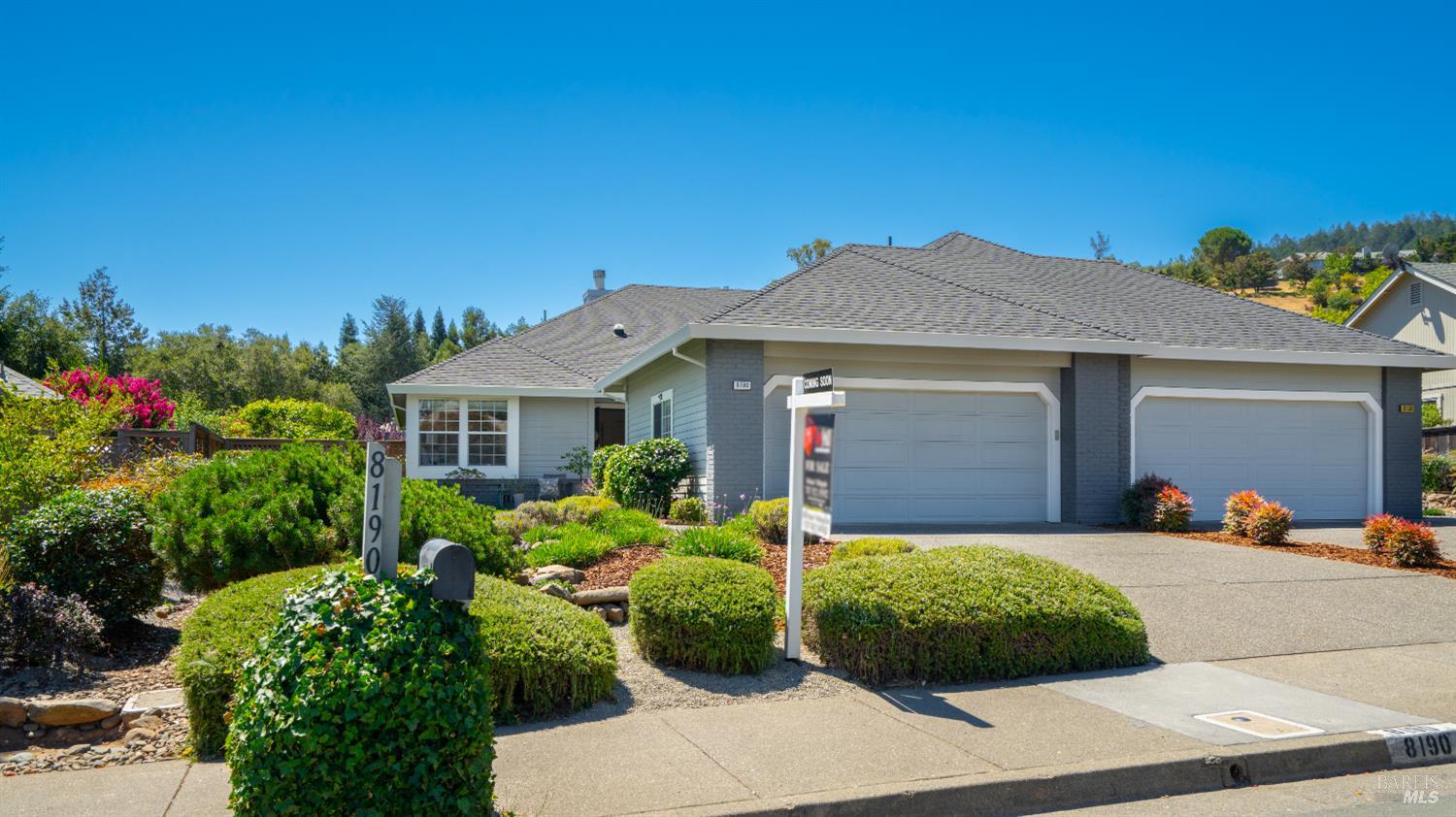 8190 Oakmont Drive Santa Rosa CA 95409