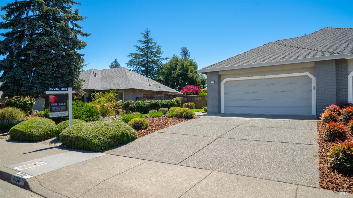 8190 Oakmont Drive Santa Rosa CA 95409