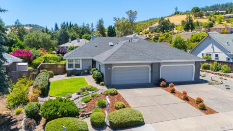 8190 Oakmont Drive Santa Rosa CA 95409