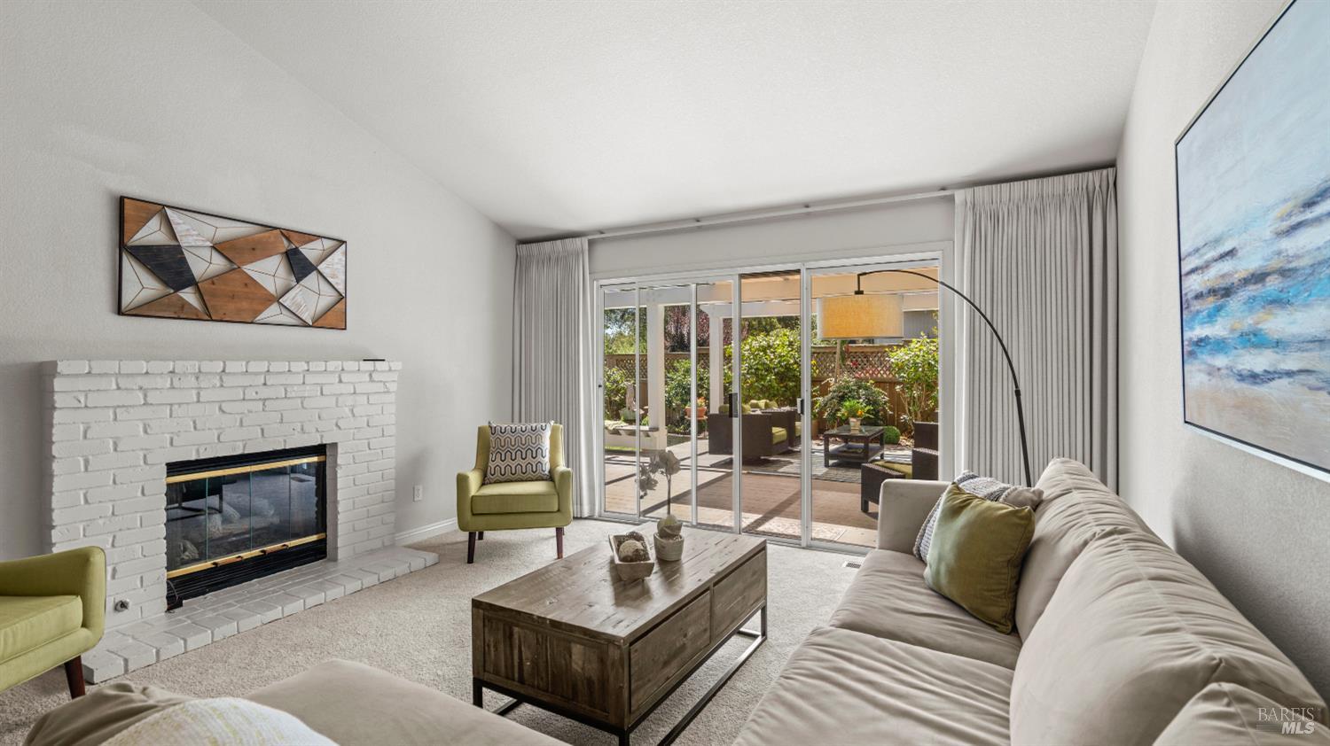 8190 Oakmont Drive Santa Rosa CA 95409