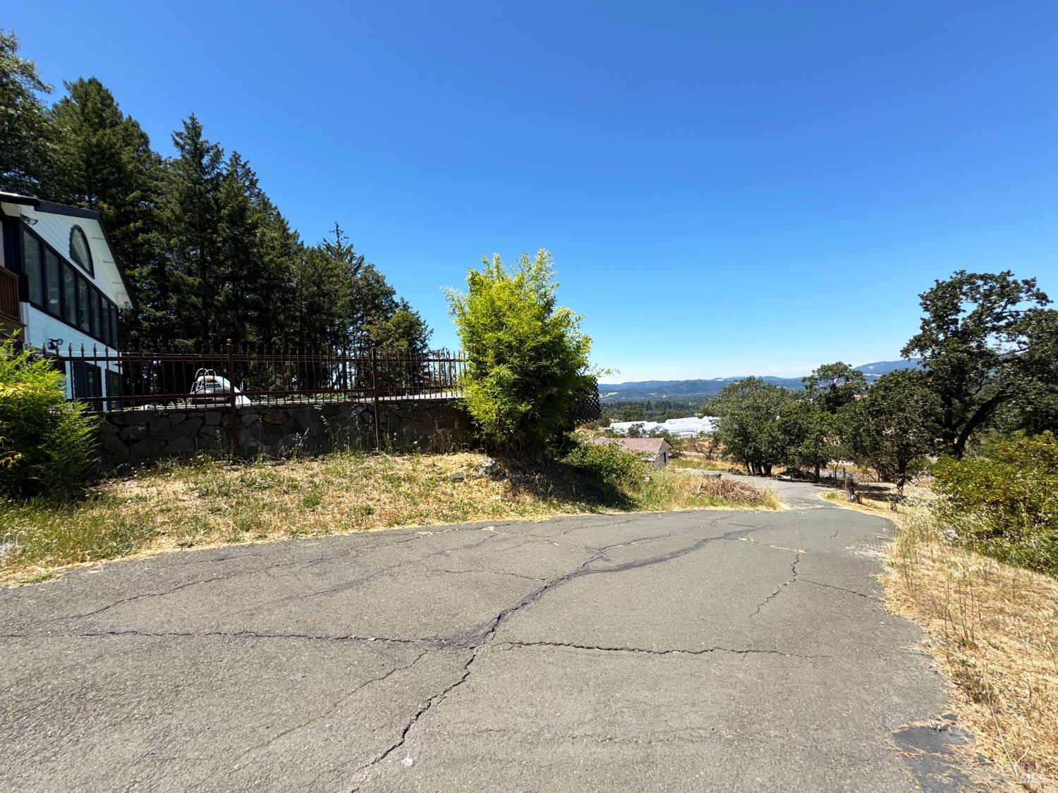 16990 Old Boy Scout Road Willits CA 95490
