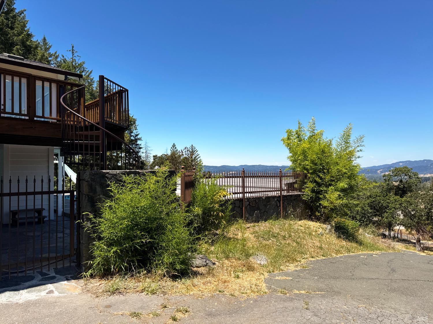 16990 Old Boy Scout Road Willits CA 95490