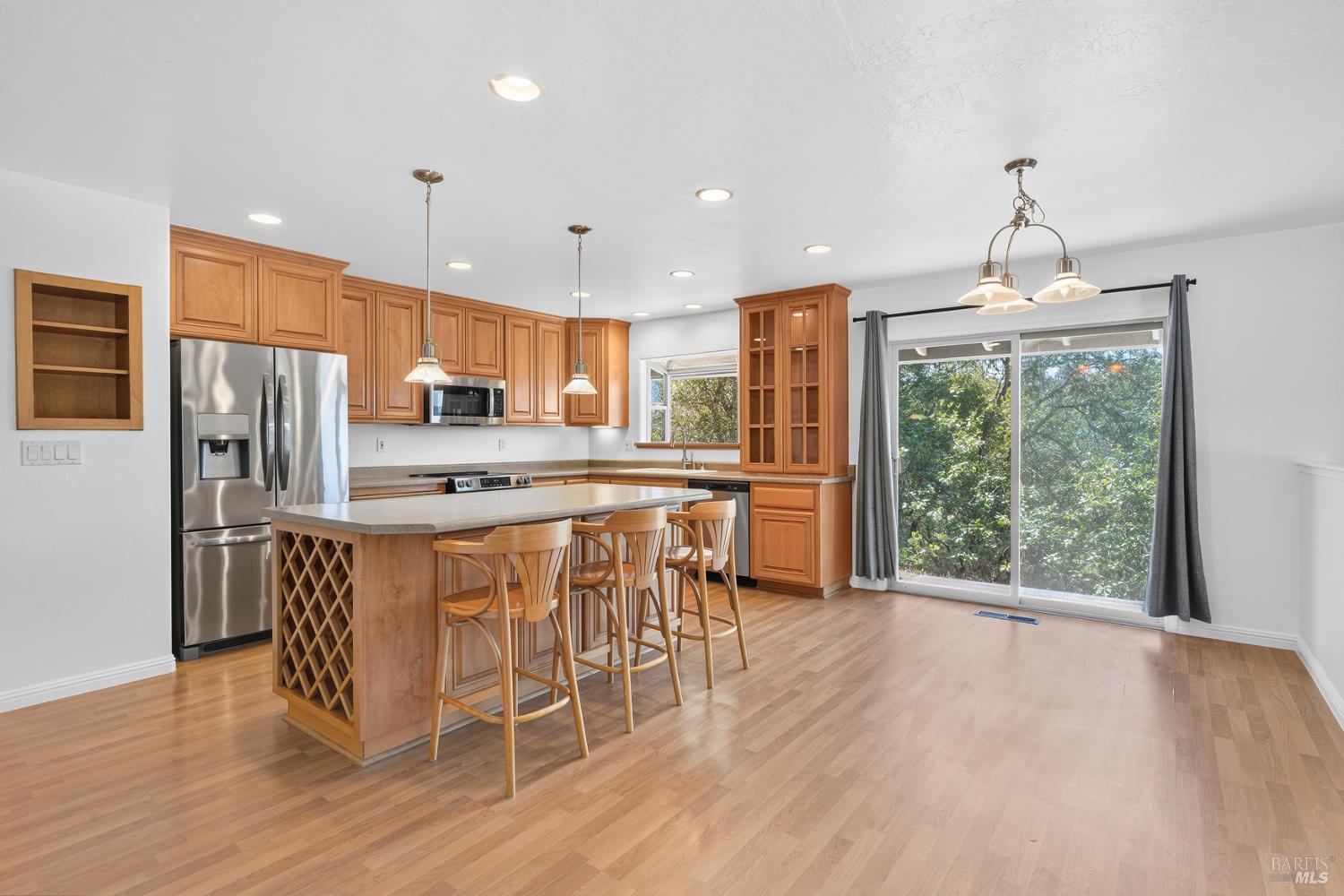 4555 East Side Calpella Road Ukiah CA 95482