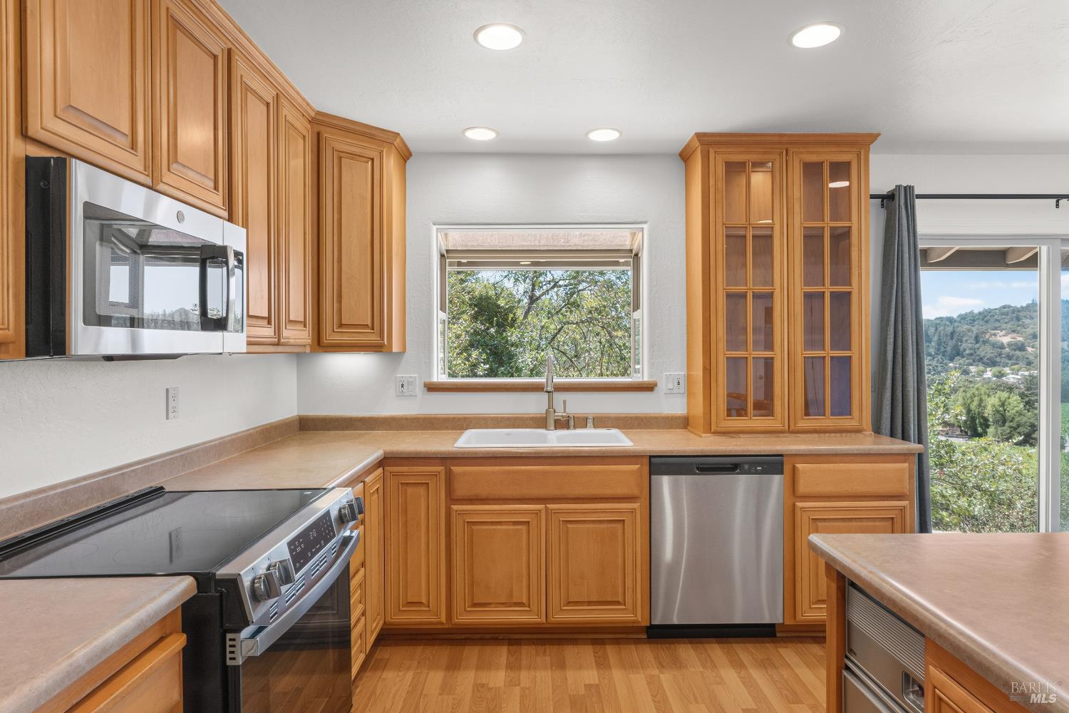 4555 East Side Calpella Road Ukiah CA 95482