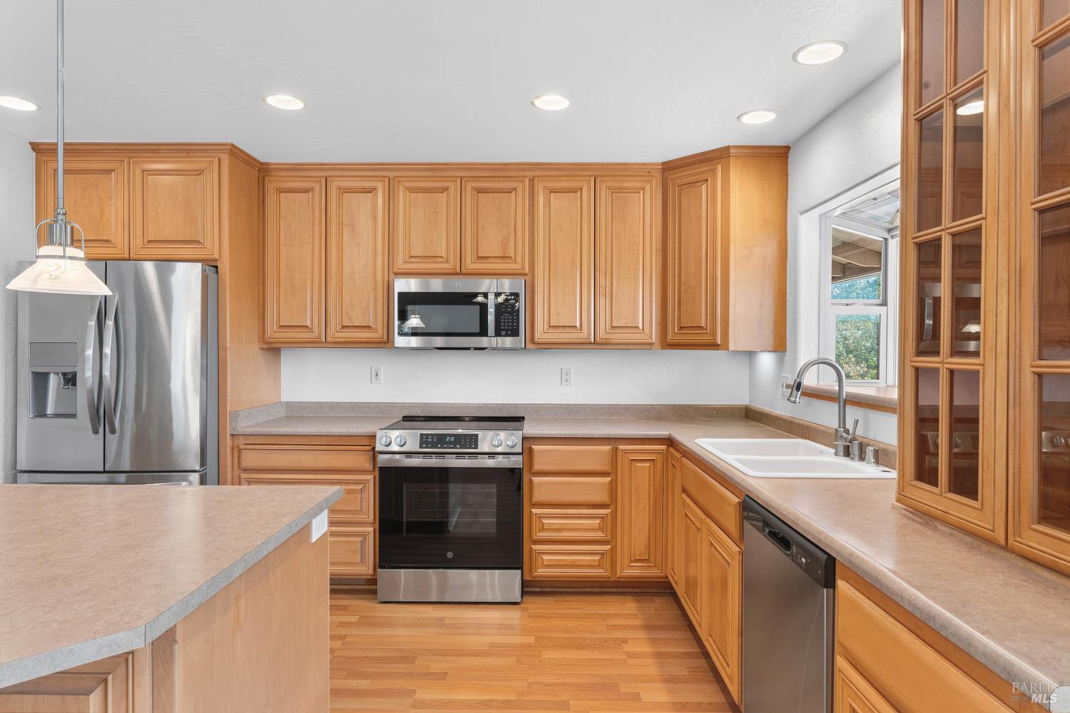 4555 East Side Calpella Road Ukiah CA 95482