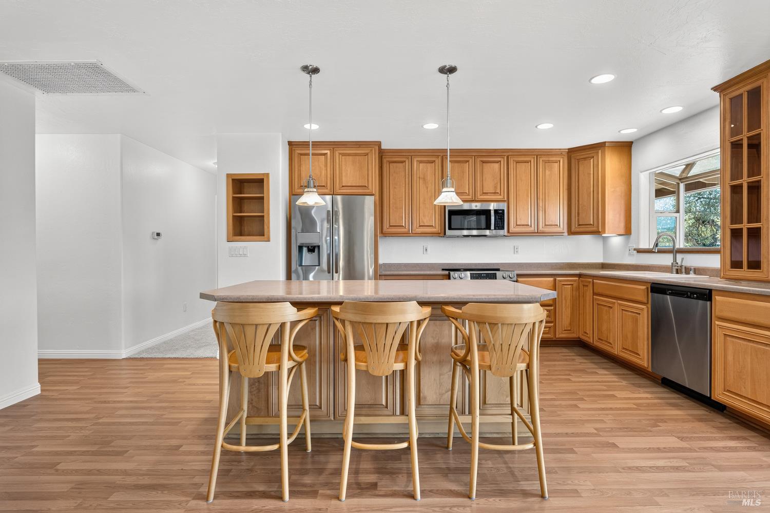 4555 East Side Calpella Road Ukiah CA 95482