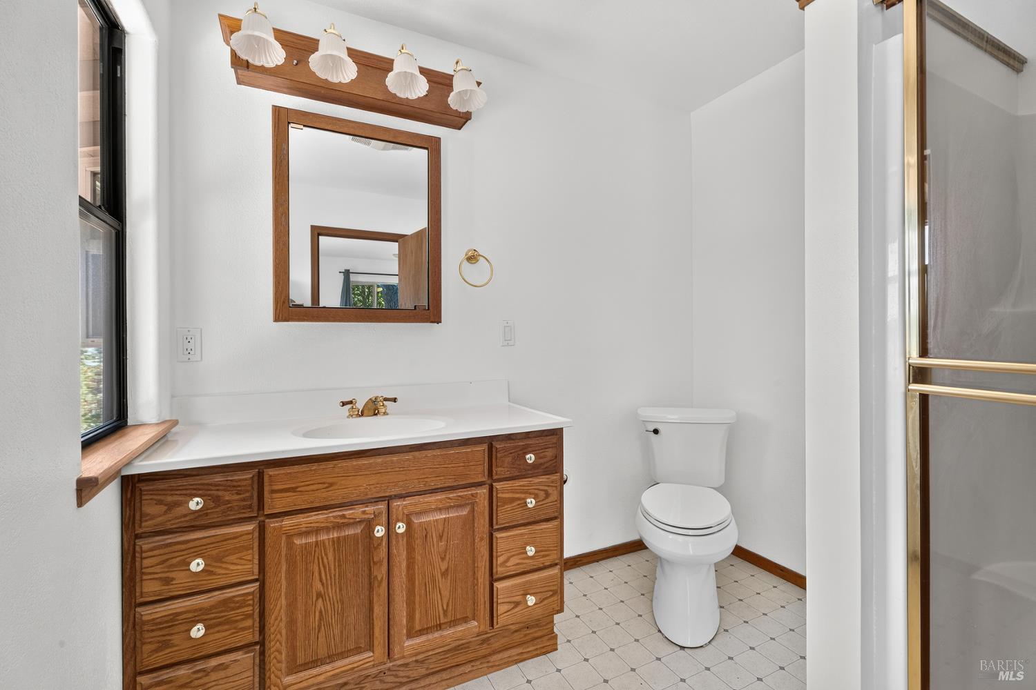 4555 East Side Calpella Road Ukiah CA 95482