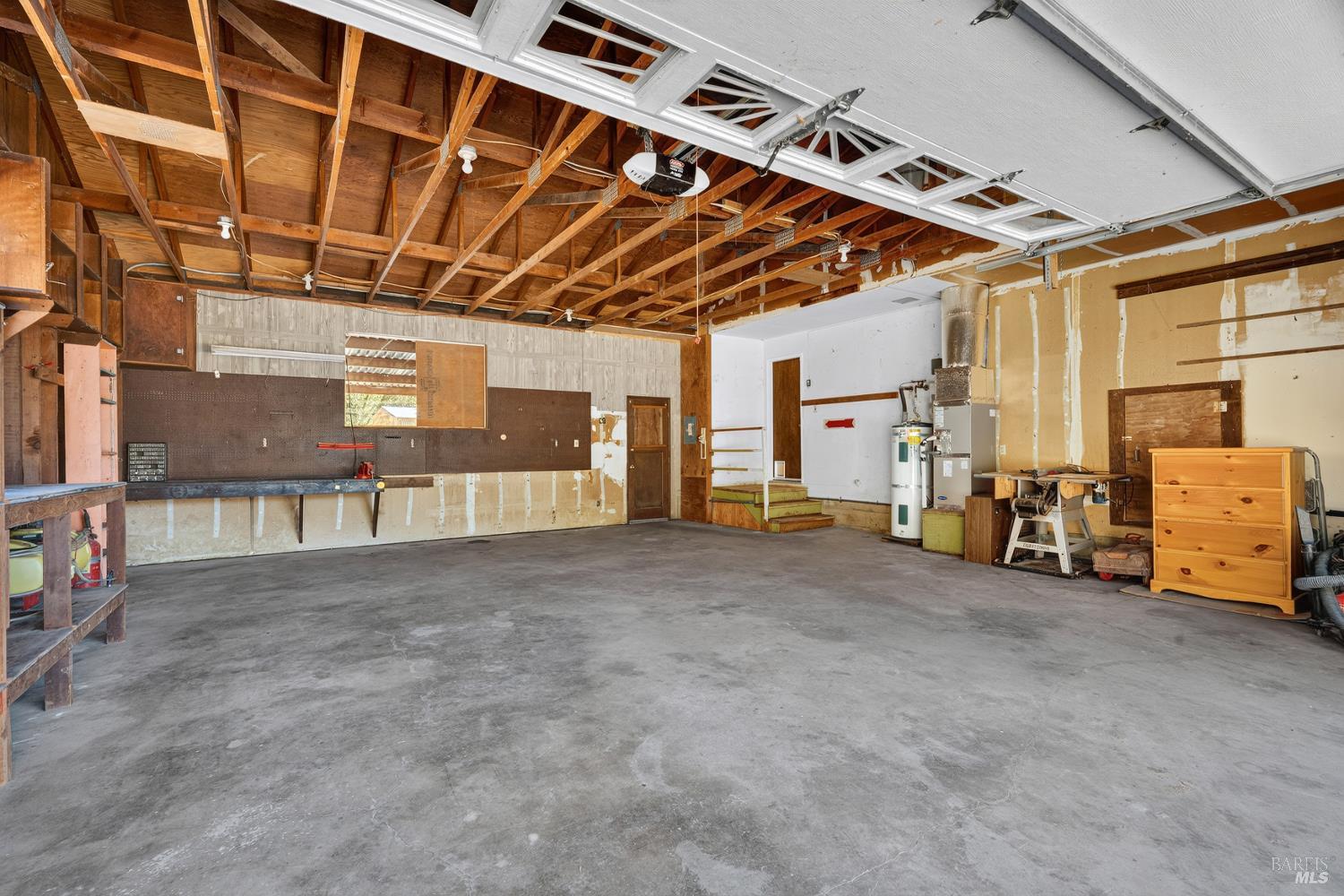 4555 East Side Calpella Road Ukiah CA 95482