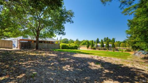 4336 Hessel Road Sebastopol CA 95472