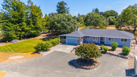 4336 Hessel Road Sebastopol CA 95472