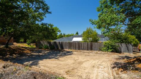 4336 Hessel Road Sebastopol CA 95472