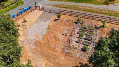 4336 Hessel Road Sebastopol CA 95472