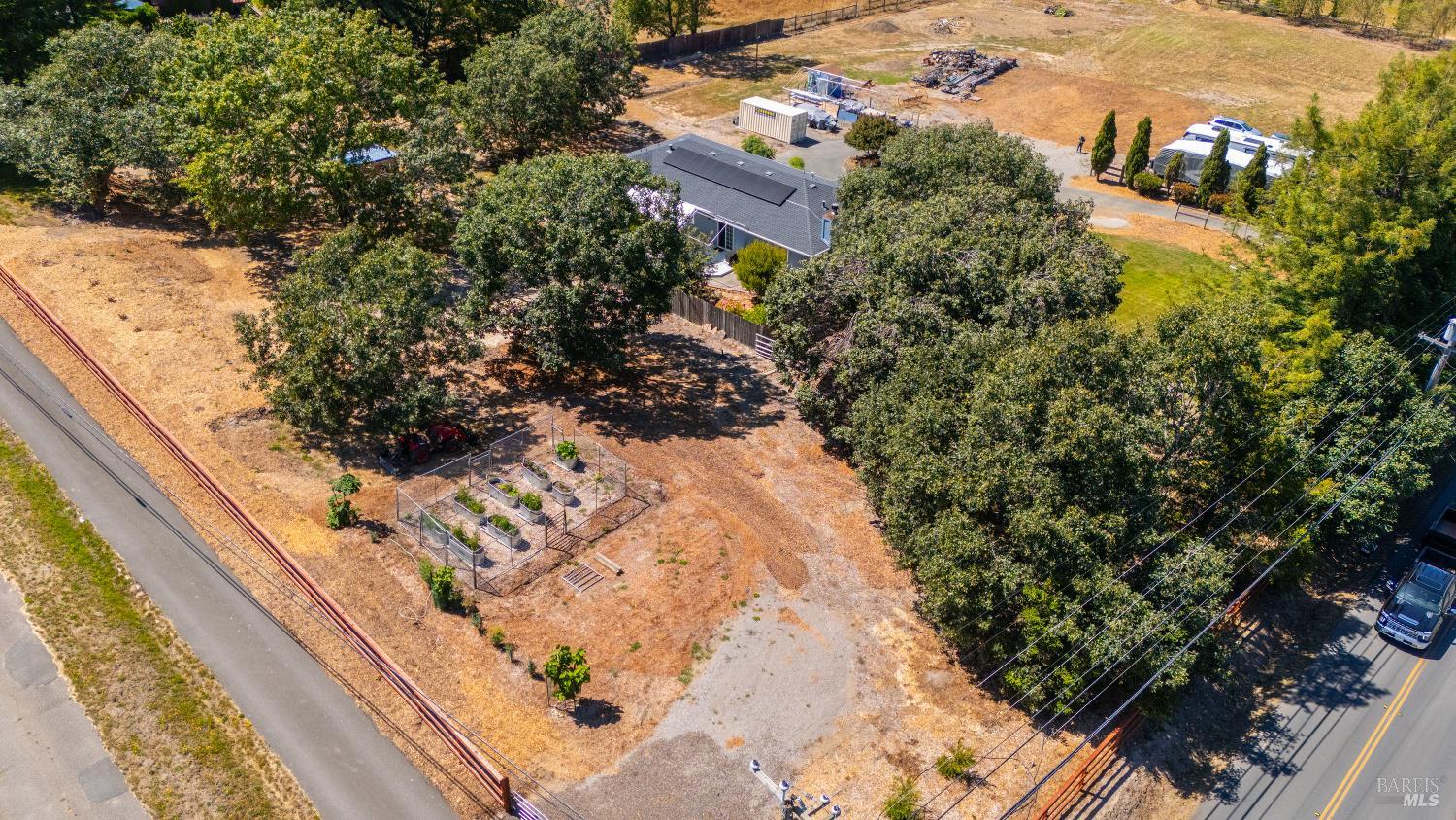4336 Hessel Road Sebastopol CA 95472