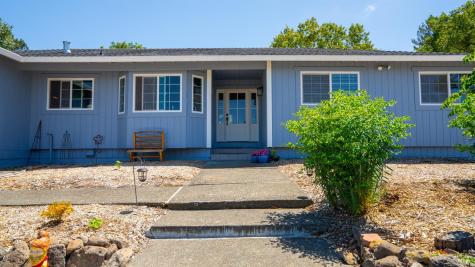 4336 Hessel Road Sebastopol CA 95472