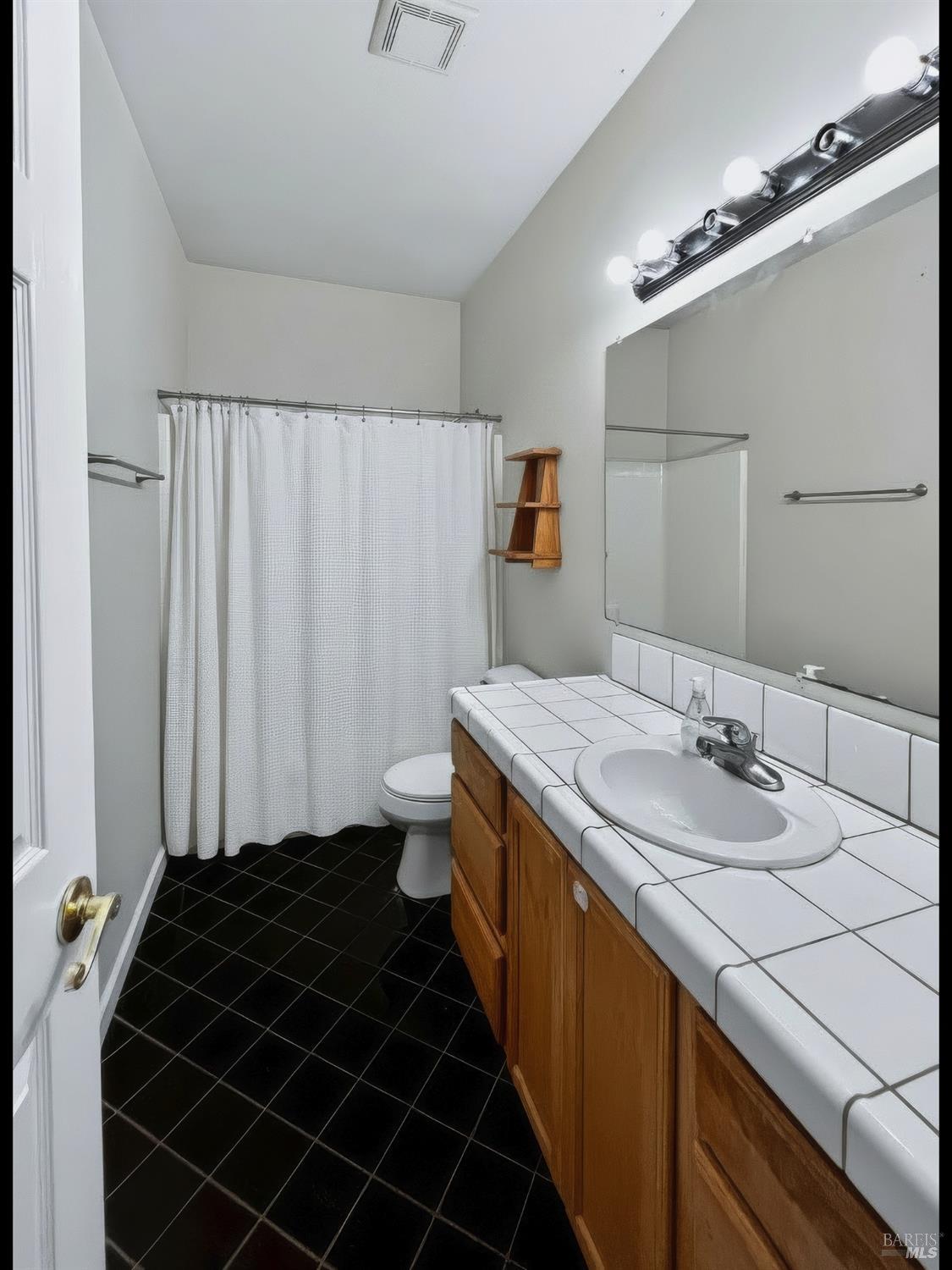 1290 Tuck Road Willits CA 95490