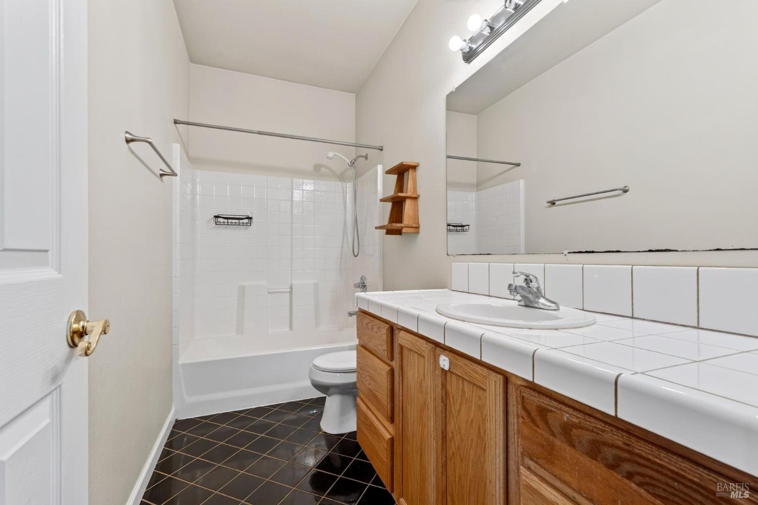 1290 Tuck Road Willits CA 95490