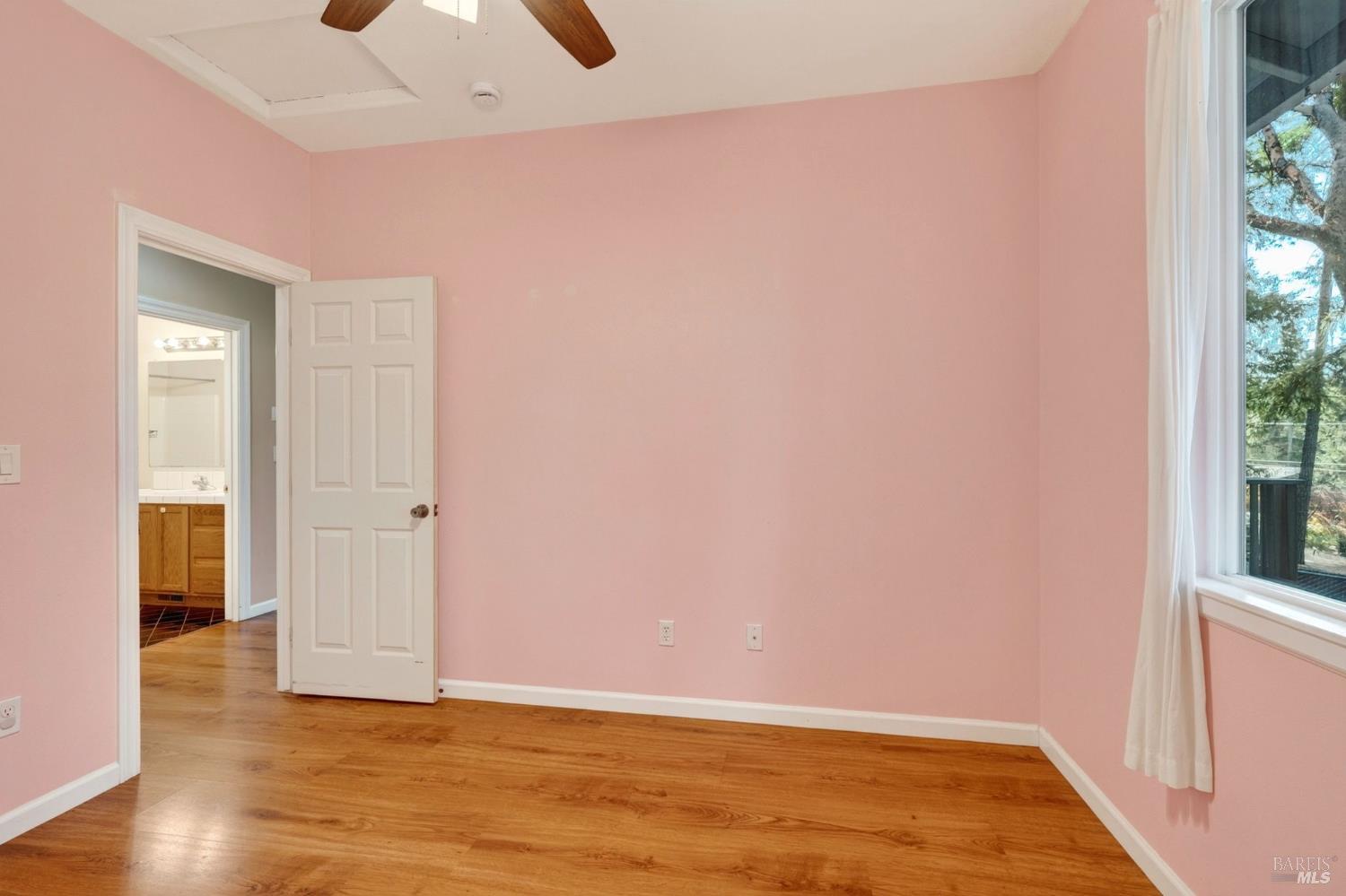 1290 Tuck Road Willits CA 95490