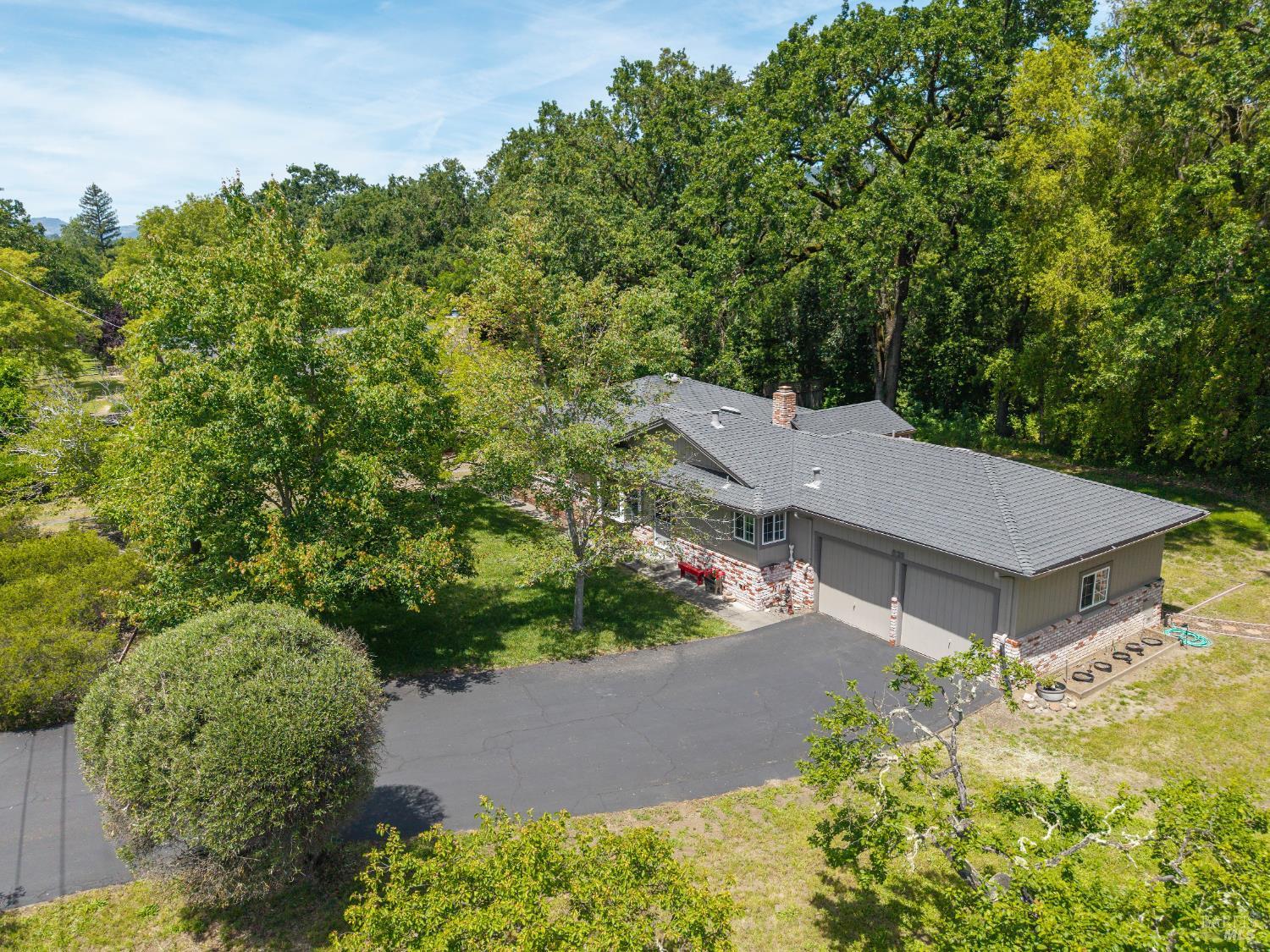 825 Woodside Aka Madrone Road Glen Ellen CA 95442