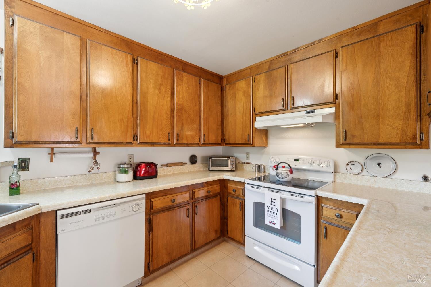 825 Woodside Aka Madrone Road Glen Ellen CA 95442