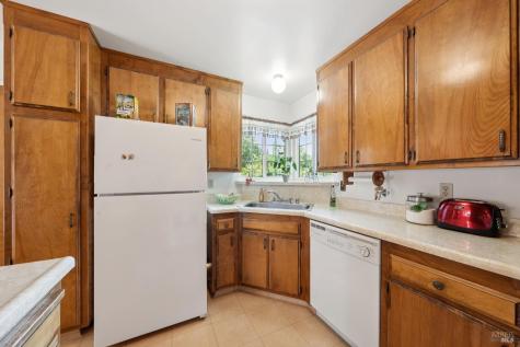 825 Woodside Aka Madrone Road Glen Ellen CA 95442