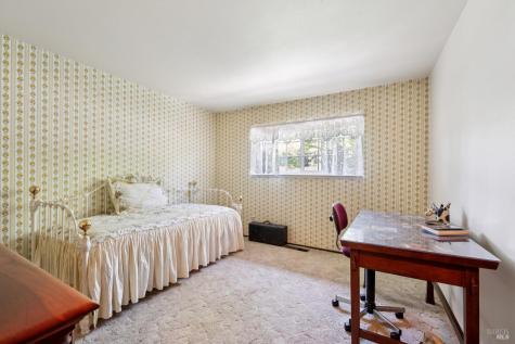 825 Woodside Aka Madrone Road Glen Ellen CA 95442