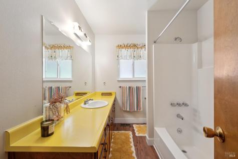 825 Woodside Aka Madrone Road Glen Ellen CA 95442
