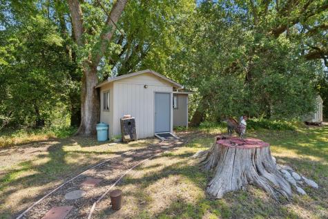 825 Woodside Aka Madrone Road Glen Ellen CA 95442