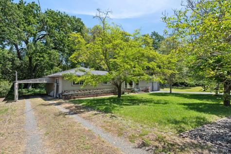 825 Woodside Aka Madrone Road Glen Ellen CA 95442