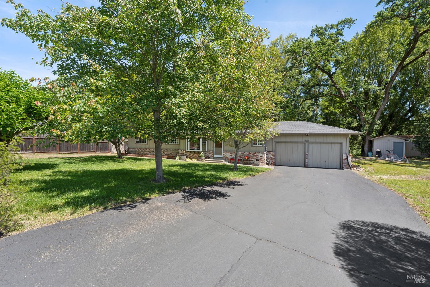 825 Woodside Aka Madrone Road Glen Ellen CA 95442