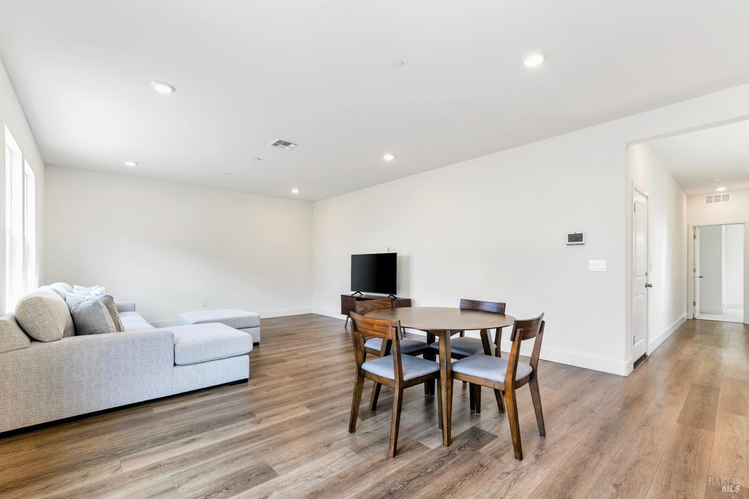 153 Frontier Street American Canyon CA 94503