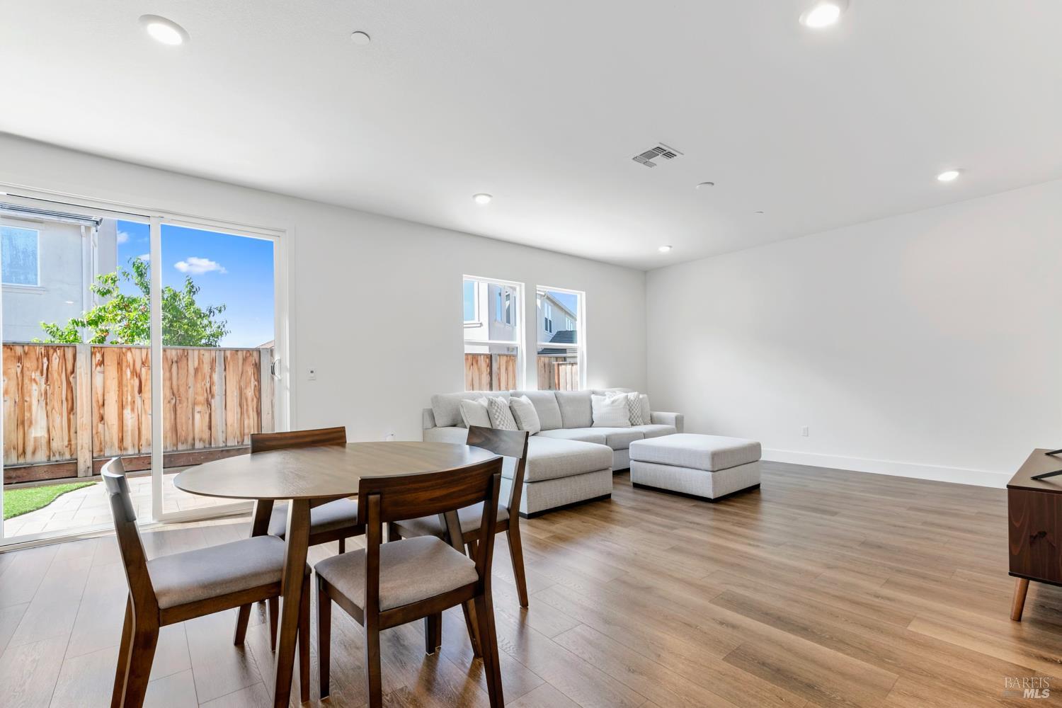 153 Frontier Street American Canyon CA 94503