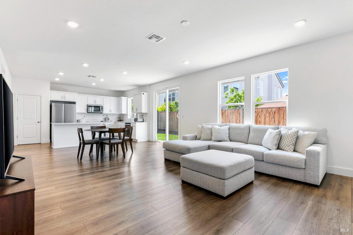 153 Frontier Street American Canyon CA 94503