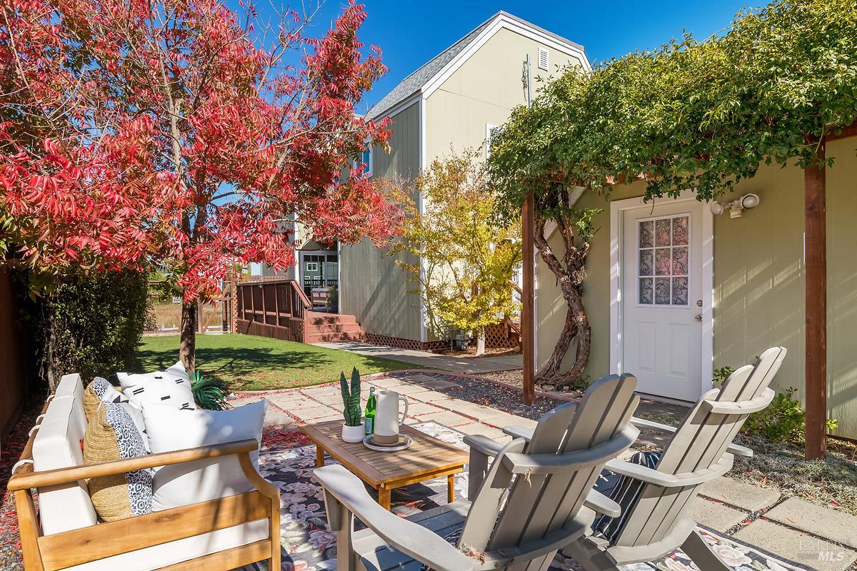 2811 Topaz Drive Novato CA 94945