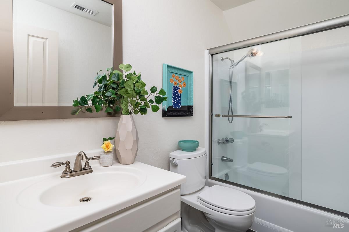 2811 Topaz Drive Novato CA 94945