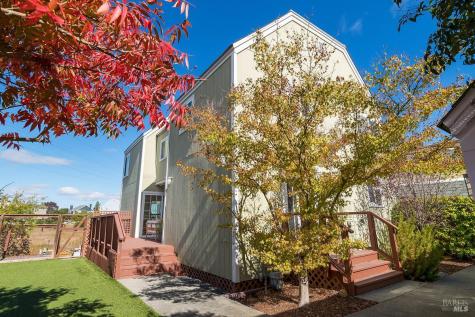 2811 Topaz Drive Novato CA 94945