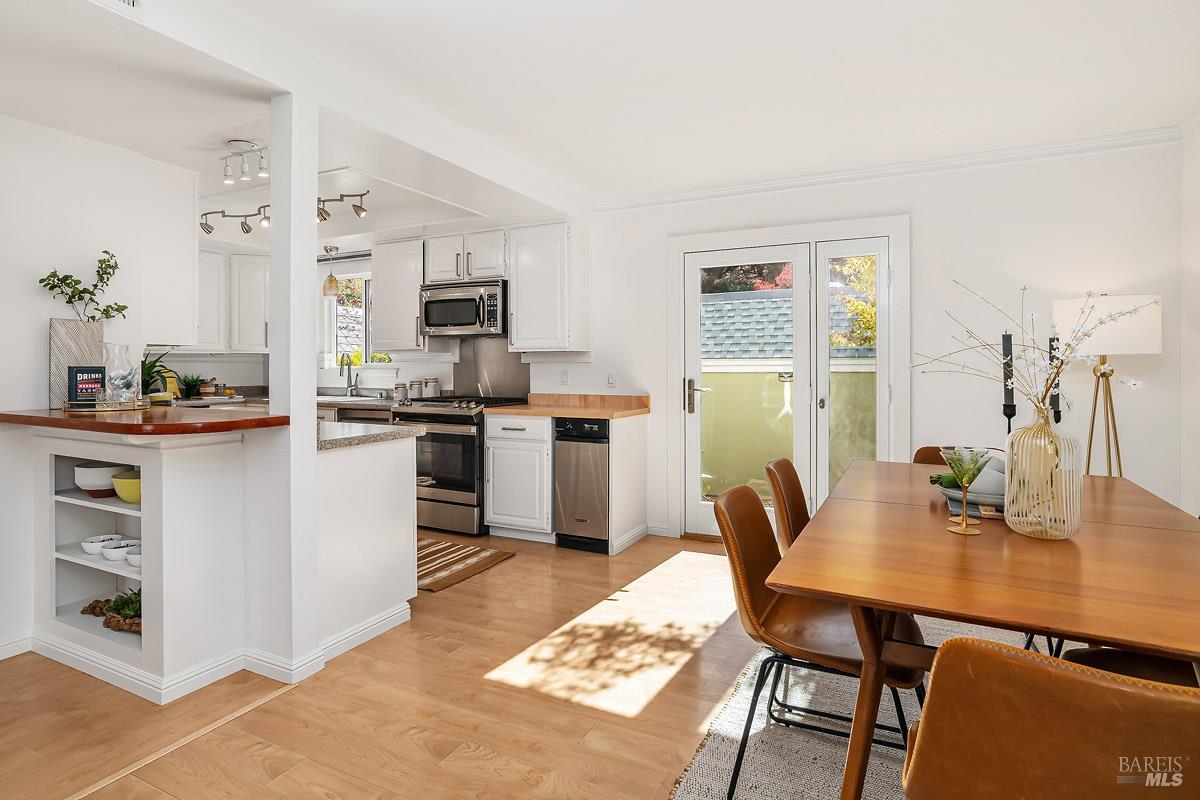 2811 Topaz Drive Novato CA 94945