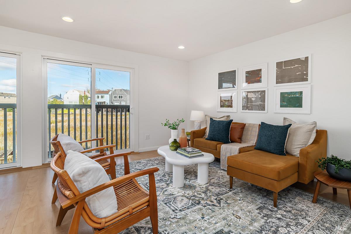 2811 Topaz Drive Novato CA 94945