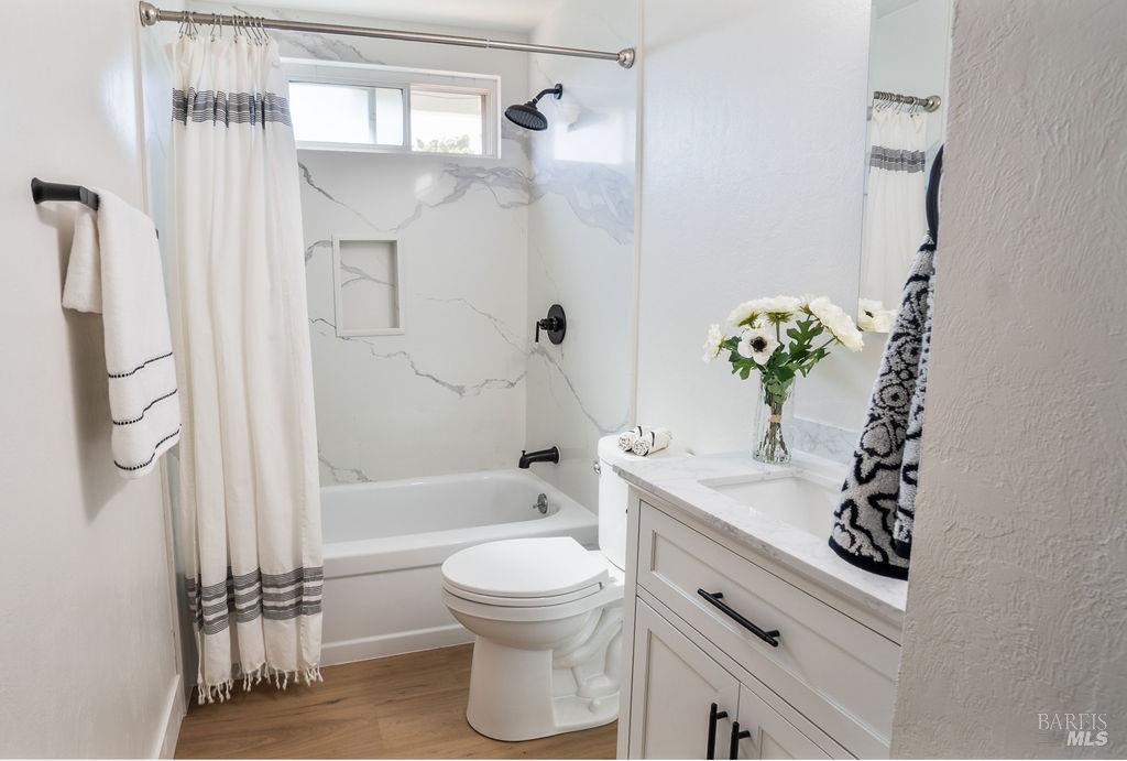 2015 Southwood Drive San Pablo CA 94806