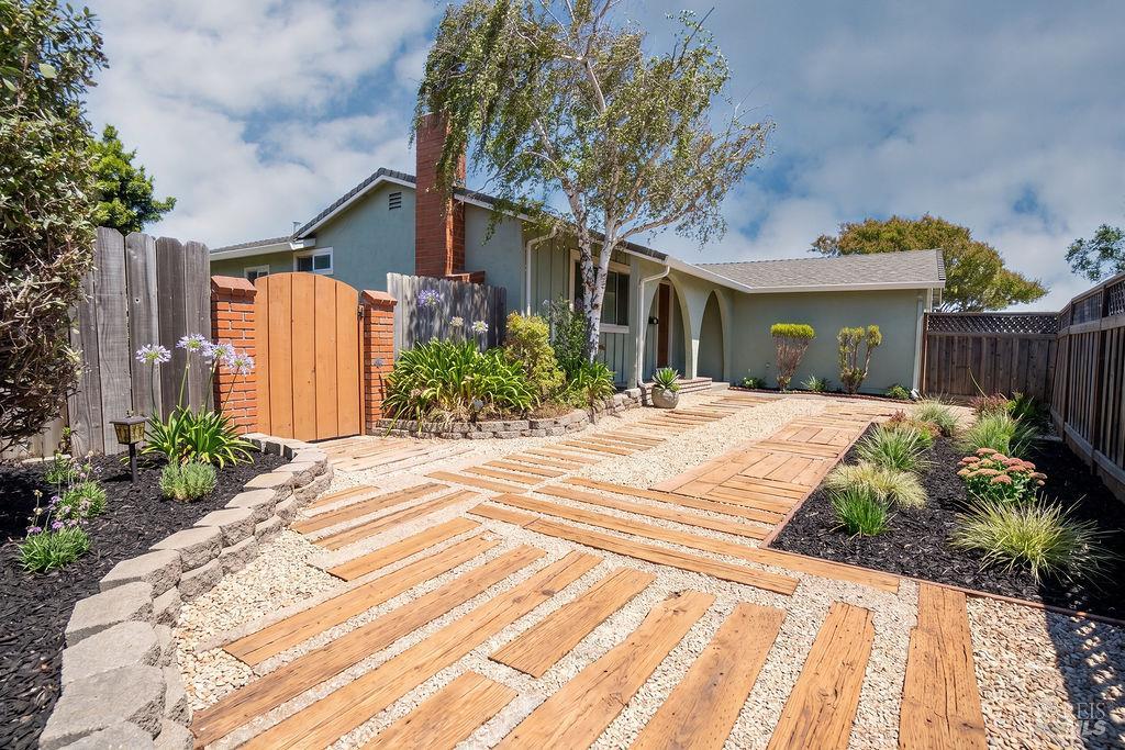2015 Southwood Drive San Pablo CA 94806